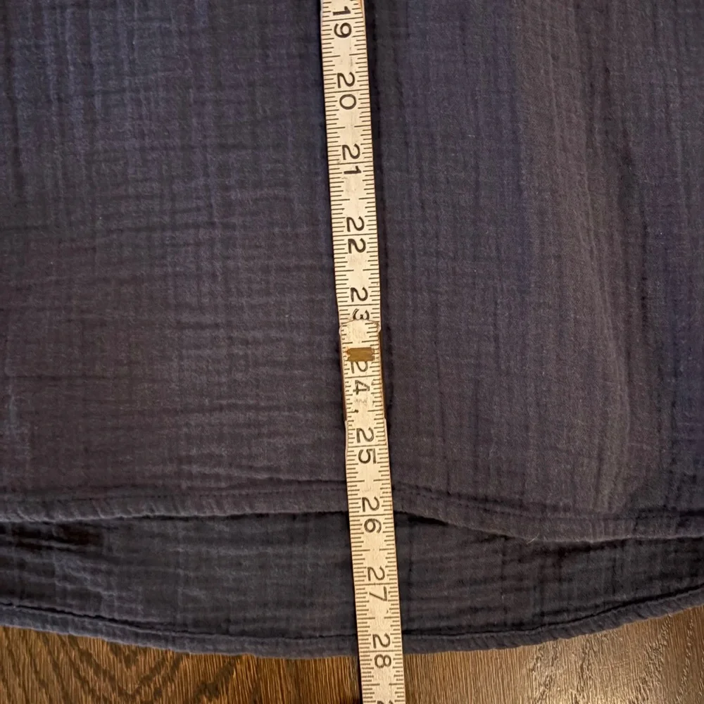 Quince 100% Organic Cotton Gauze Roll Sleeve Shirt L - Picture 10 of 12